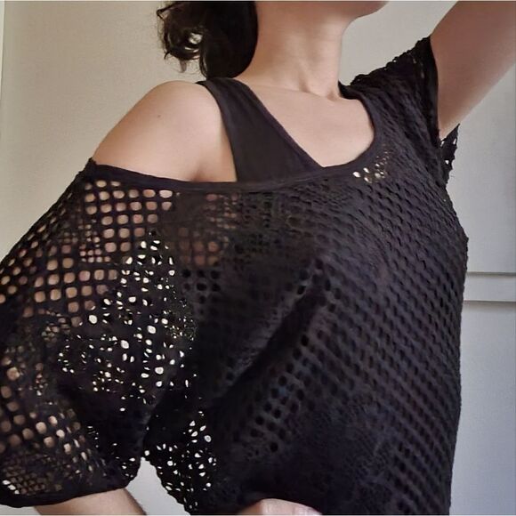Ambiance Mesh Layer Tank - Picture 1 of 13